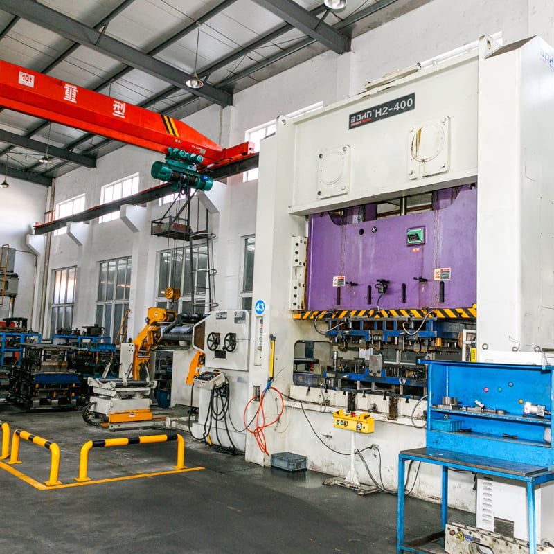 Besar-stamping-peralatan